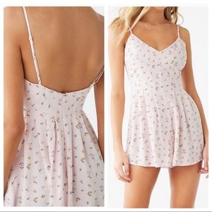 Forever 21 light pink floral print romper